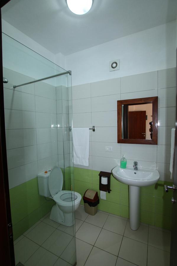 Hotel Eposi 3*