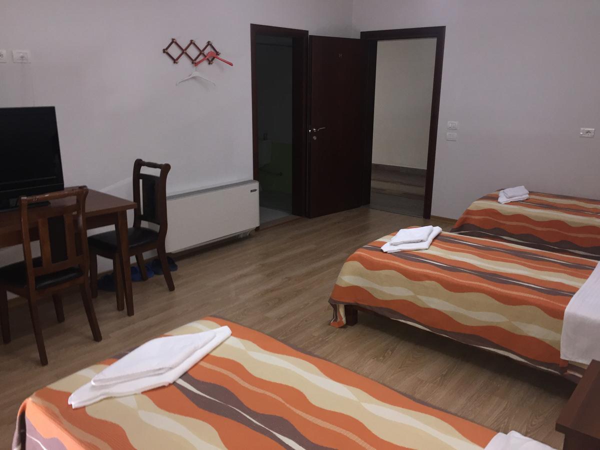 Eposi Hotel 3*